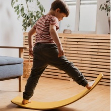 TicToys the.Board Balance Board made of beech wood veneer yellow - 1 piece