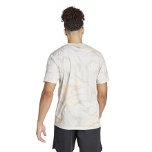 adidas Training T-shirt Train Essentials Seasonal Camo sand brown/grey Men's